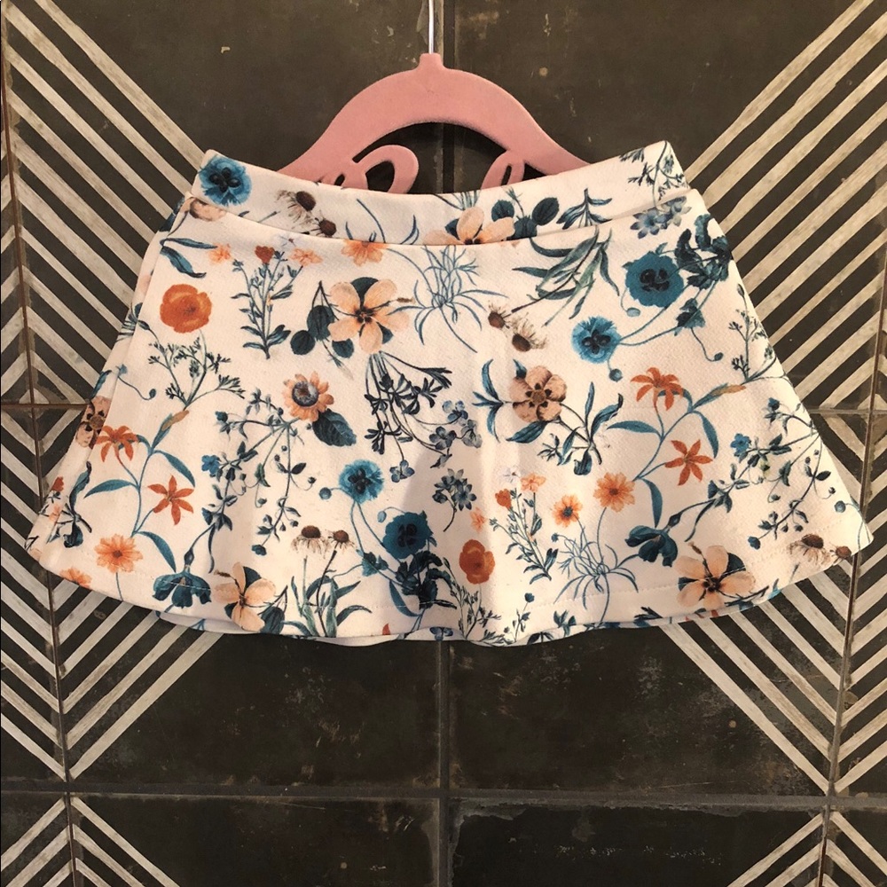 Zara thick floral twirl skirt